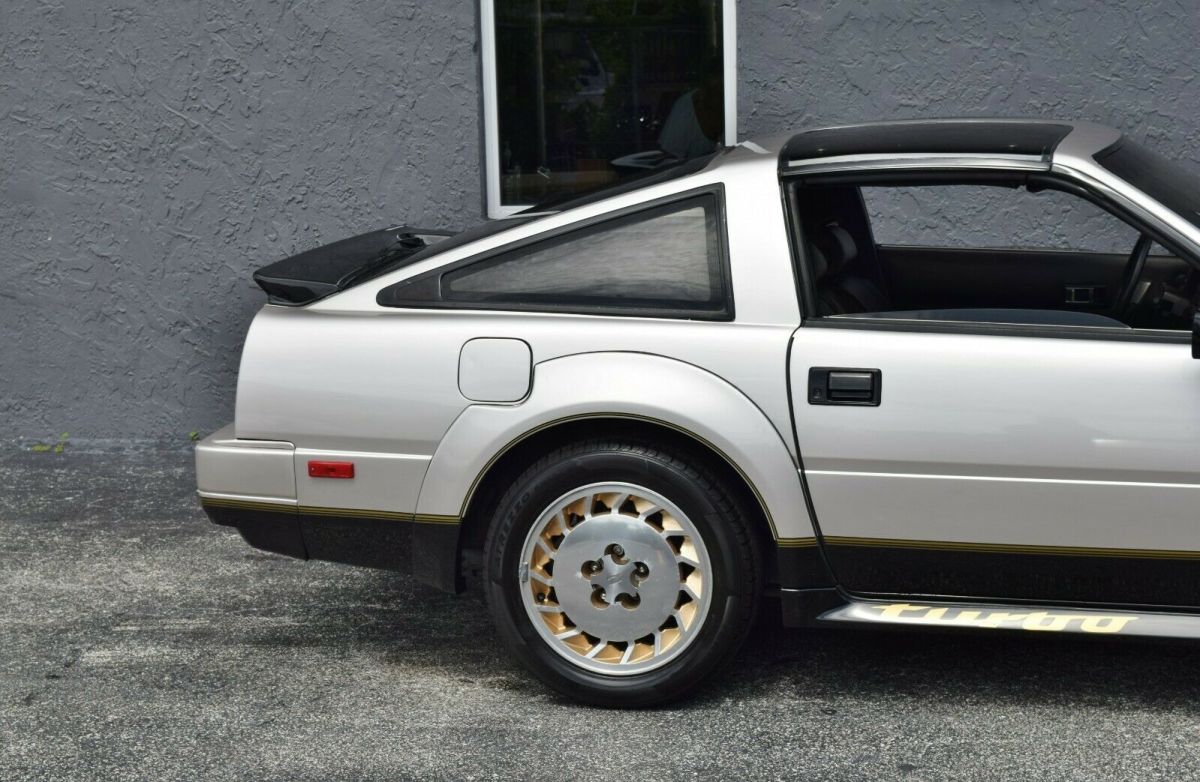 1984 Nissan 300ZX 50th Anniverary Edition - photo 4
