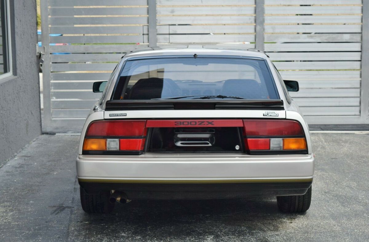 1984 Nissan 300ZX 50th Anniverary Edition - photo 7
