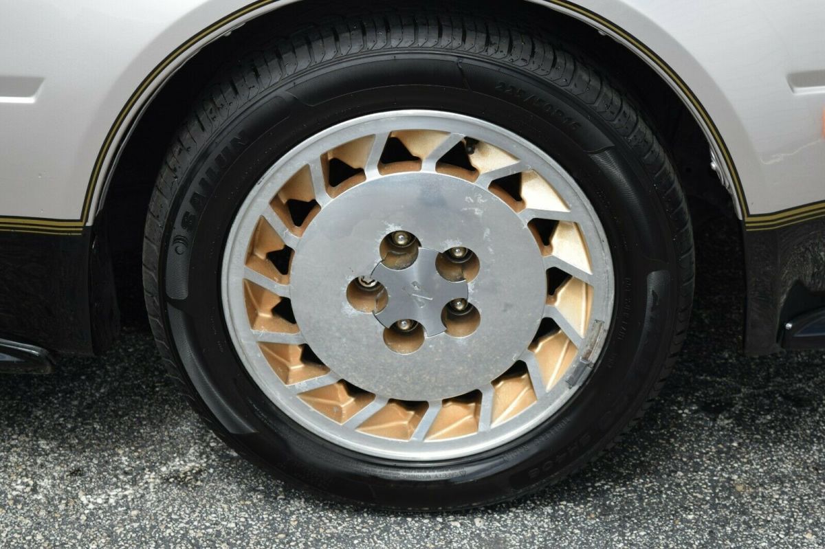 1984 Nissan 300ZX 50th Anniverary Edition - photo 8
