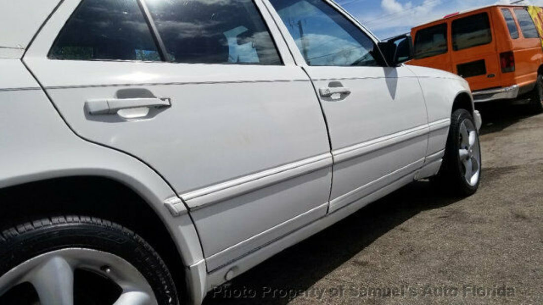1987 Mercedes-Benz 300-Series TD - photo 11