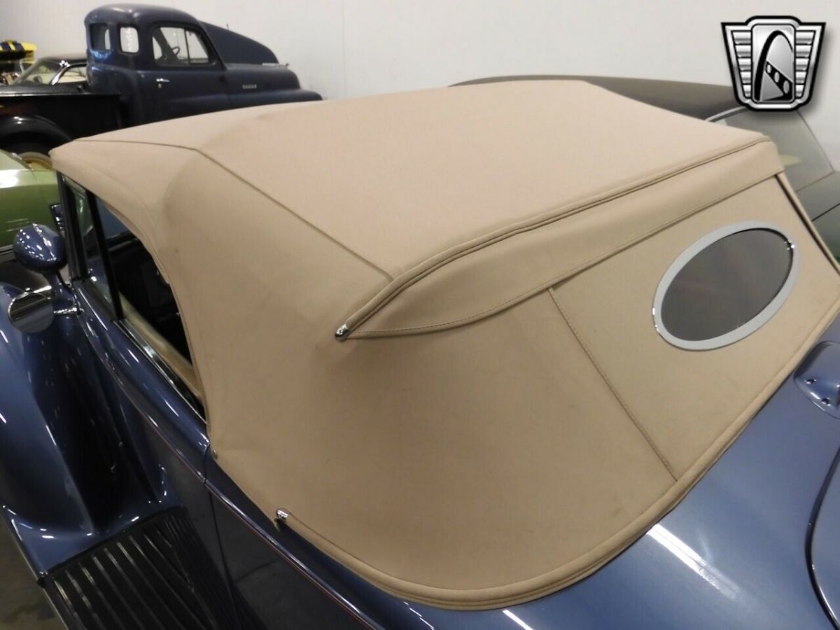 1937 Packard Convertible - photo 8