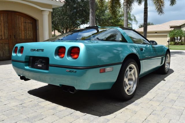 1990 Chevrolet Corvette ZR-1 - photo 4