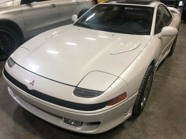 1992 Mitsubishi 3000GT VR-4 - photo 2
