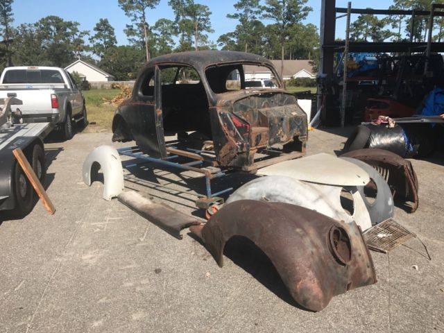 TWO 1937 and ONE 1938 Steel Body Coupes - unassembled- LOTS OF PARTS 1937 Ford Other