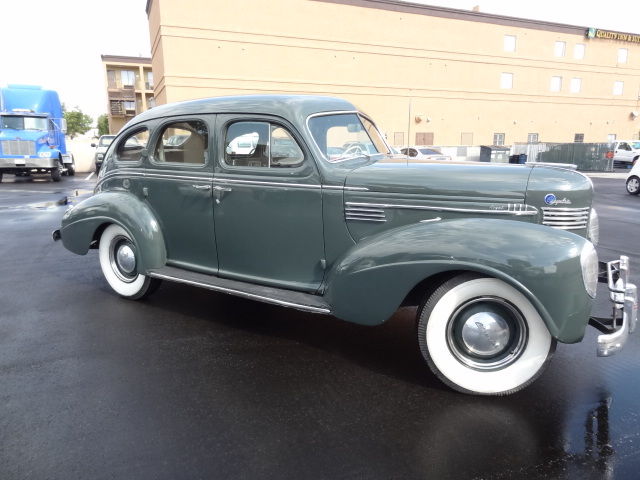 1939 Chrysler Royal Windsor Royal C22 Sedan - photo 2