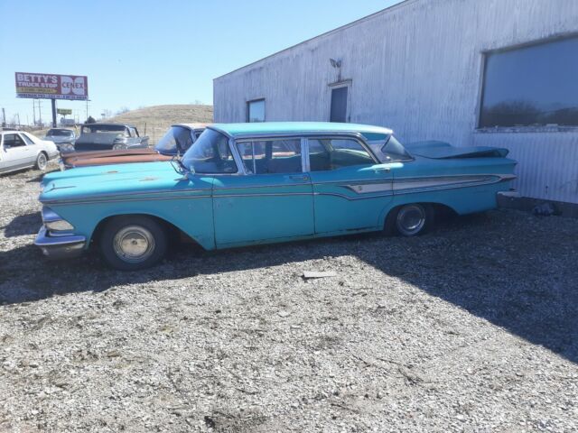Two 1959 Edsel 's 1959 Edsel