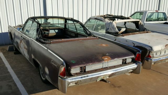 1961 Lincoln Continental 4 door sedan / convertible - photo 6