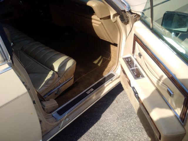 1979 Lincoln Town Car - photo 11