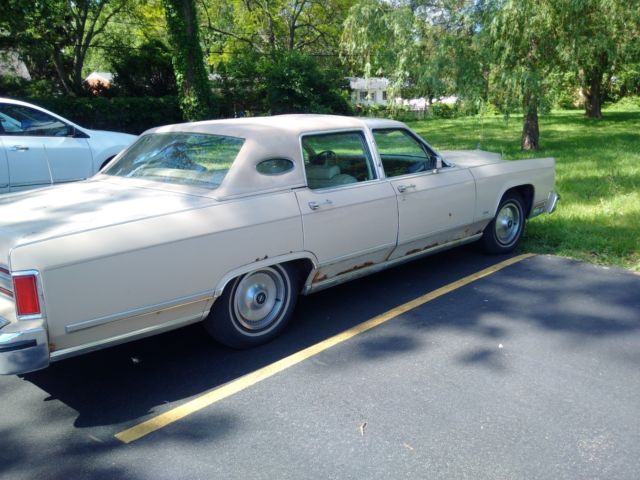 1979 Lincoln Town Car - photo 3