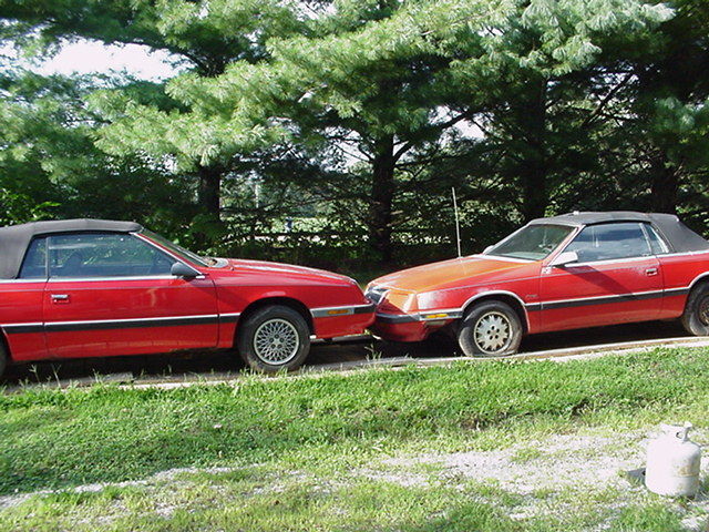 TWO 1989 LEBARON CONVERTIBLES 1989 Chrysler LeBaron