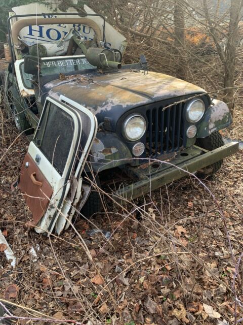TWO (2) 1983 Jeep Cj7 RENEGADE 4x4 OFF ROAD PARTS OR RESTORATION CLEAR TITLES 1983 Jeep CJ Renegade