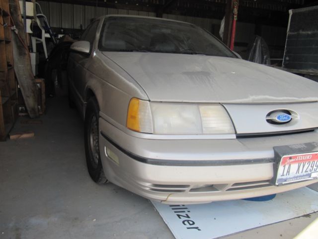 1989 Ford Taurus SHO - photo 2