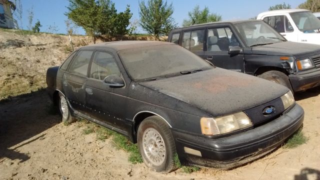 1989 Ford Taurus SHO - photo 8
