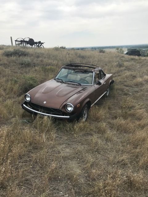 TWO (2) Fiat 124 Spiders FOR SALE 1978 Fiat 124 Spider