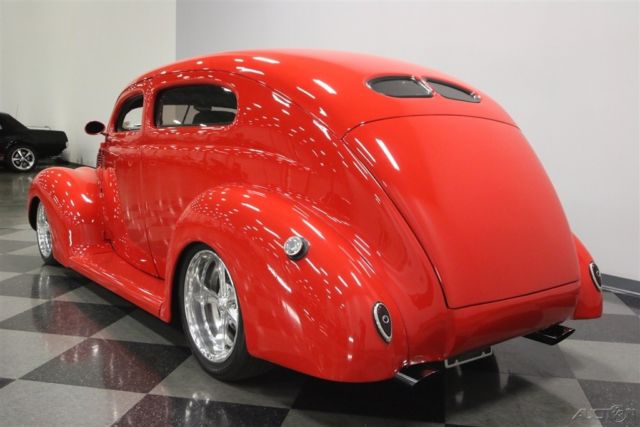 1938 Ford Sedan - photo 10
