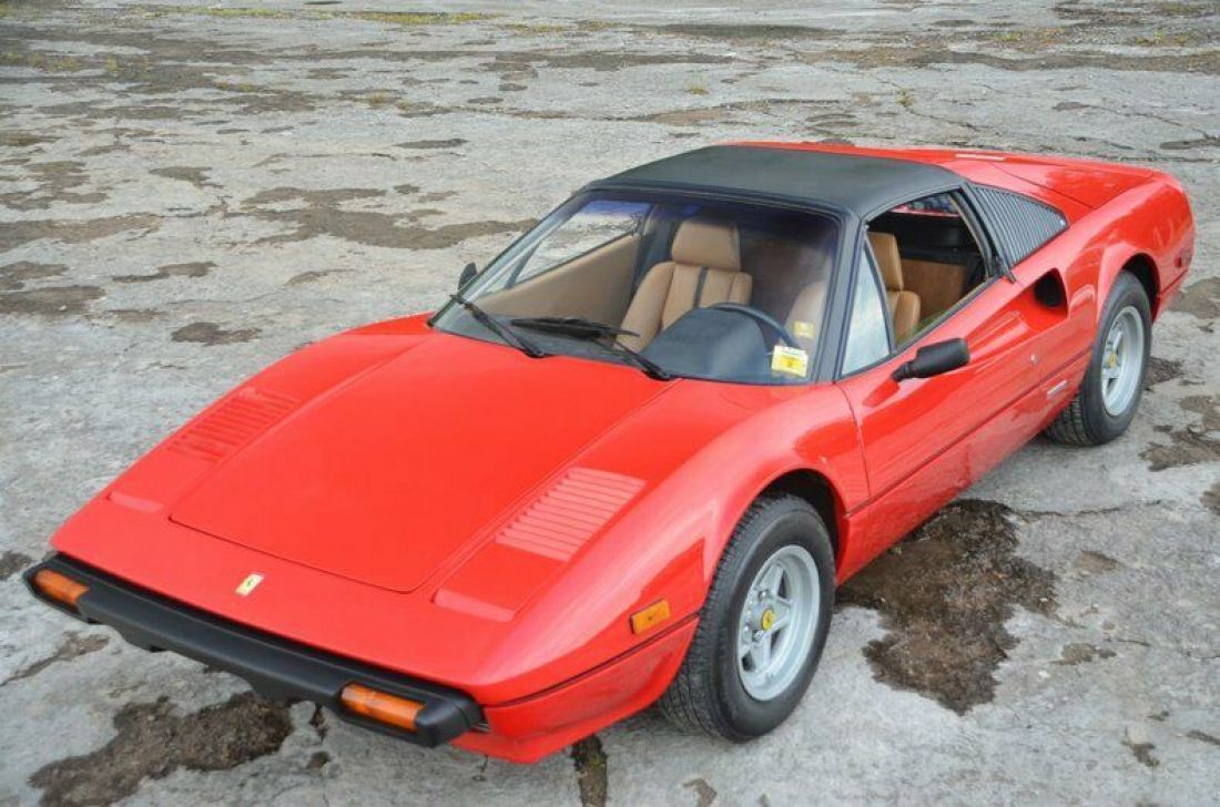 TWO OWNER 26171 mile Carburetor 308 GTS CORSO RED/TAN 1978 Ferrari 308 GTS