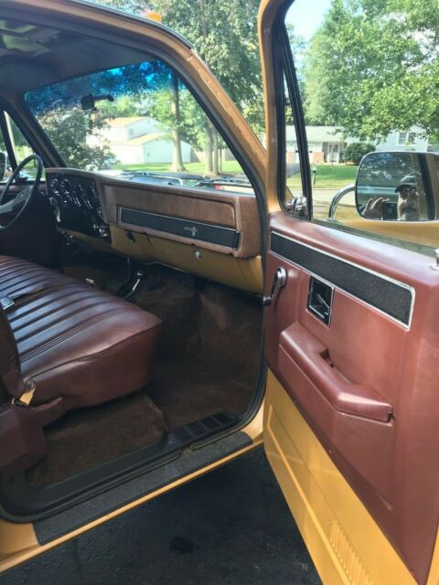 1984 Chevrolet C/K Pickup 2500 Scottsdale - photo 11