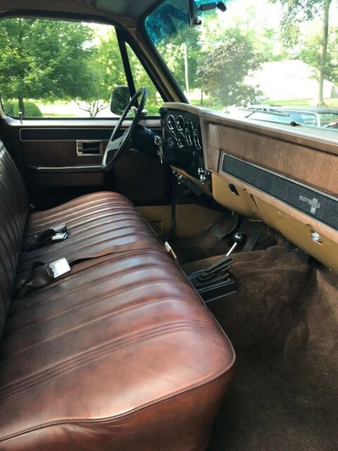 1984 Chevrolet C/K Pickup 2500 Scottsdale - photo 12