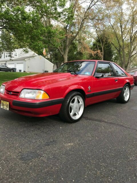 Two owner Survivor. Well cared for Fox body Mustang 5.0 5-speed 1988 Ford Mustang LX