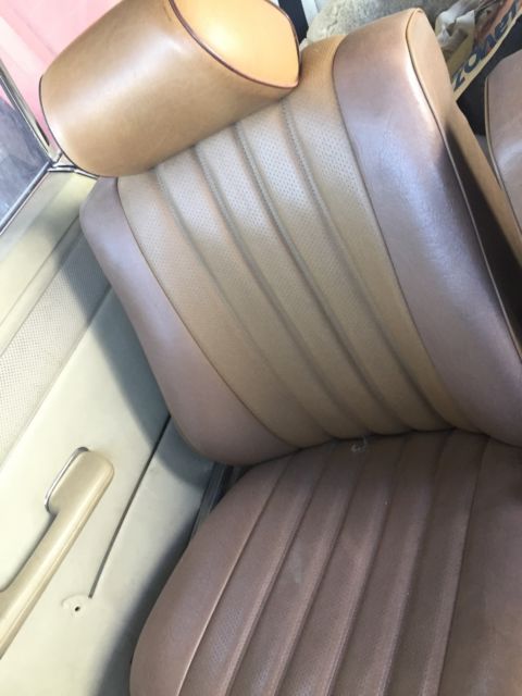 1972 Mercedes-Benz 200-Series - photo 11