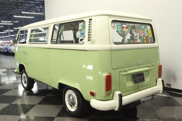 1972 Volkswagen Type 2 Bus - photo 9