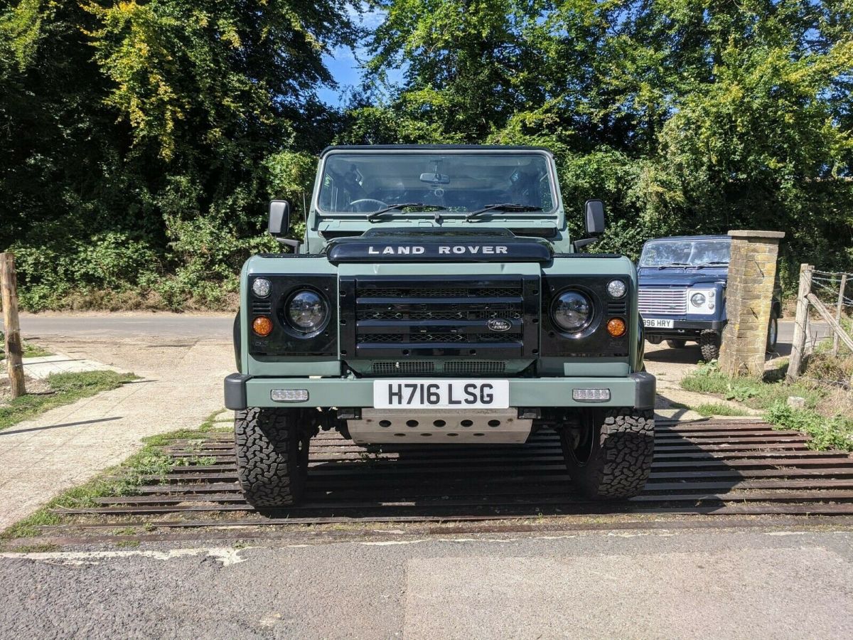 1991 Land Rover Defender Station wagon - photo 3