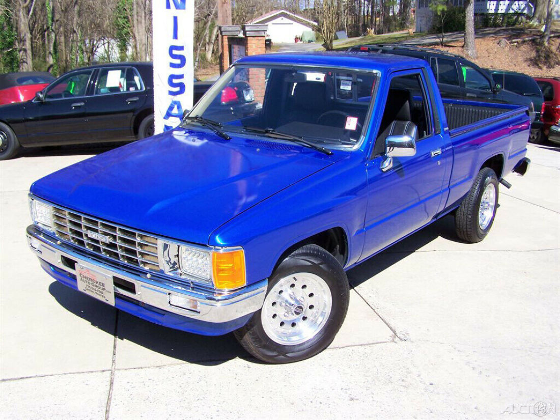 ULTRA NICE 1 OF A KIND MUST C SOLID SERVICED COMP 2 DATSUN HILUX 4RUNNER NOT SR5 1985 Toyota Tacoma 55K CUSTOM 22R 4CYL 4-SPEED SHORT BED SHOW QUALITY TRUCK