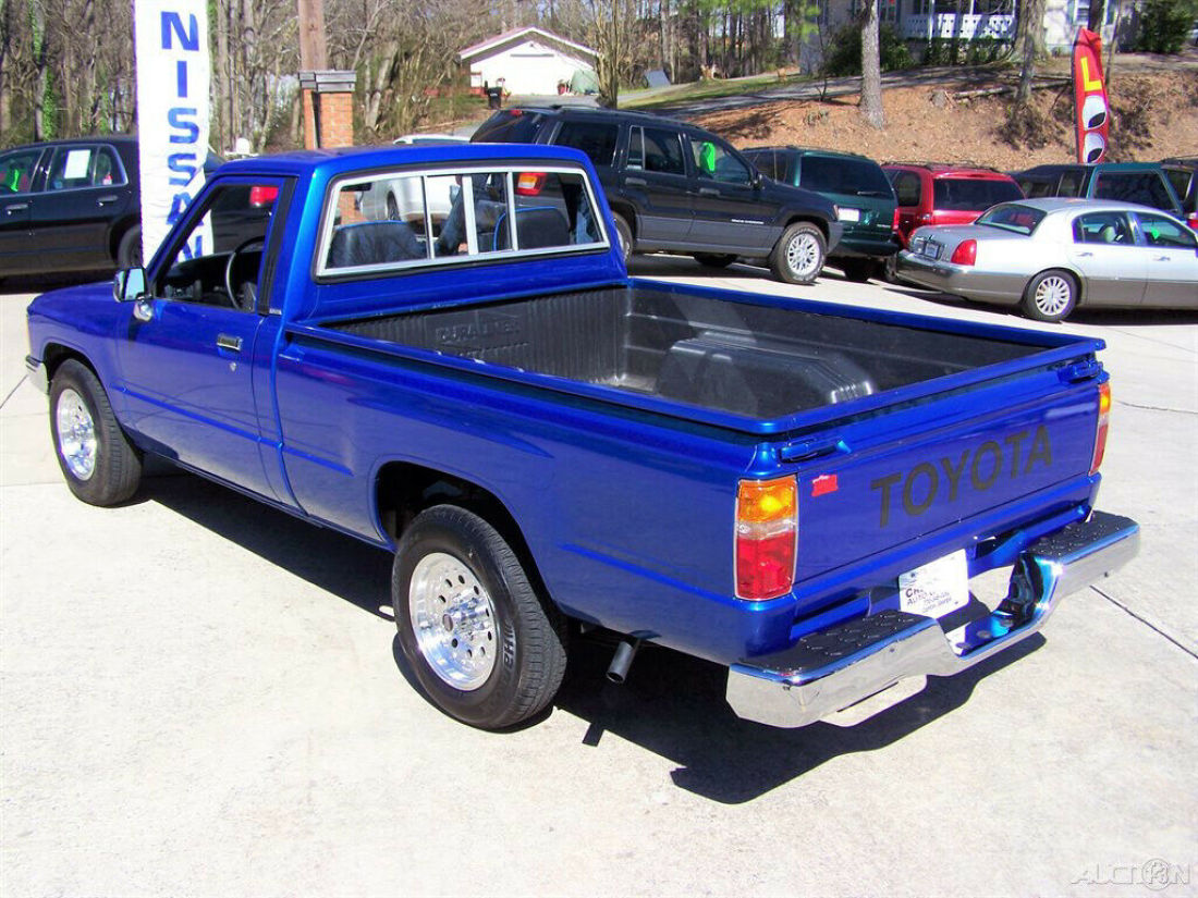 1985 Toyota Tacoma 55K CUSTOM 22R 4CYL 4-SPEED SHORT BED SHOW QUALITY TRUCK - photo 3