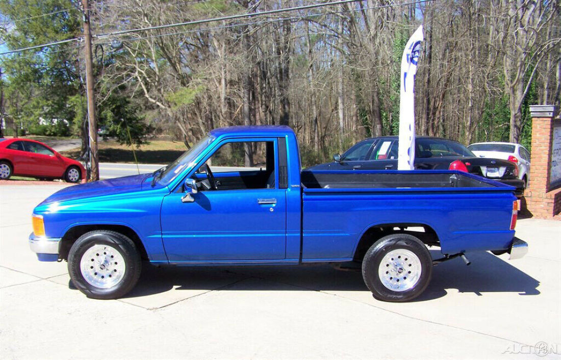 1985 Toyota Tacoma 55K CUSTOM 22R 4CYL 4-SPEED SHORT BED SHOW QUALITY TRUCK - photo 9