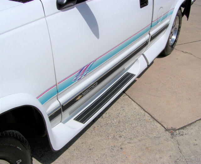 1994 Chevrolet C/K Pickup 1500 22K PRISTINE SILVERADO CHOO CHOO CUSTOM COLLECTOR - photo 13