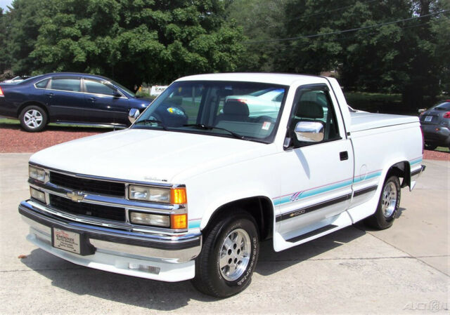 1994 Chevrolet C/K Pickup 1500 22K PRISTINE SILVERADO CHOO CHOO CUSTOM COLLECTOR - photo 4