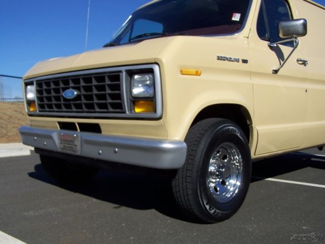 1984 Ford E-Series Van 1-OWNER-89K-FACTORY-4-SPEED-SEE-VIDEO-N-130-PHOTOS - photo 11