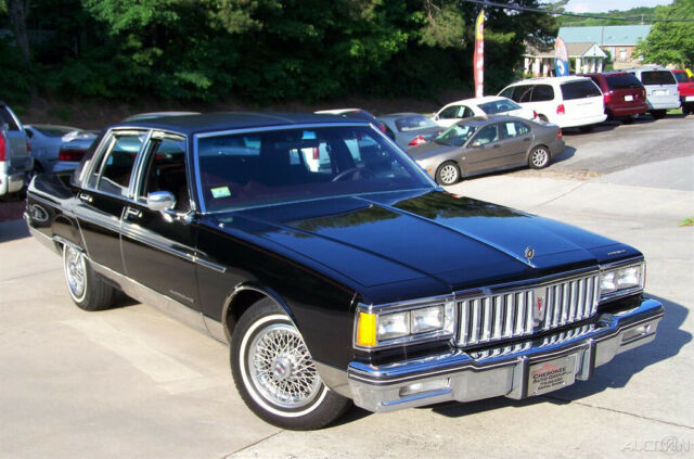 ULTRA NICE ORG PAINT COLD AC 307 4BBL COMP 2 CHEVROLET CAPRICE OLDS 88 98 BUICK 1986 Pontiac Bonneville PARISIENNE 1-OWNER 67K BROUGHAM ONE OF THE BEST N MARKET