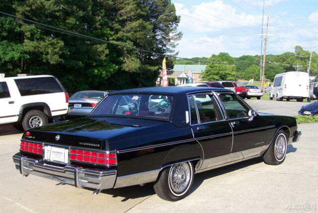 1986 Pontiac Bonneville PARISIENNE 1-OWNER 67K BROUGHAM ONE OF THE BEST N MARKET - photo 5