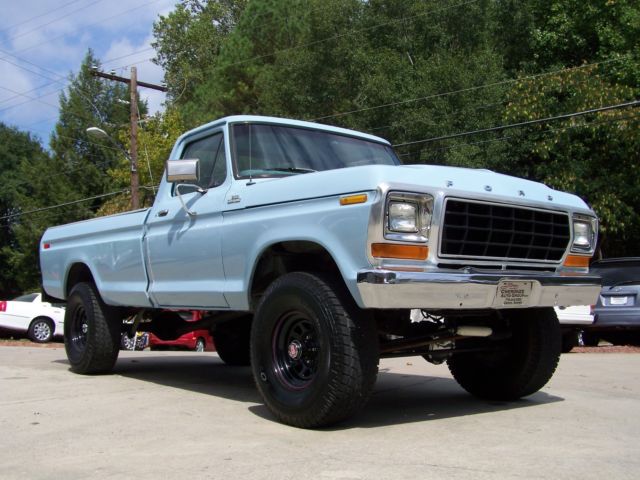 ULTRA-NICE-RUST-FREE-RESTORED-SHARP-4WD-HIGH-BOY-STYLE-SOLID-AXELS-HIGHBOY--GEM 1979 Ford F-150 4X4 351 4BBL C 95 PHOTOS PARKED IN OUR SHOWROOM