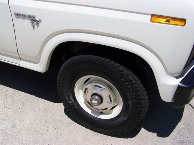 1981 Ford Bronco 1-OWNER 27K ORG 4.9L INLINE 300 6CYL 4X4 4-SPEED GA WAGON - photo 11