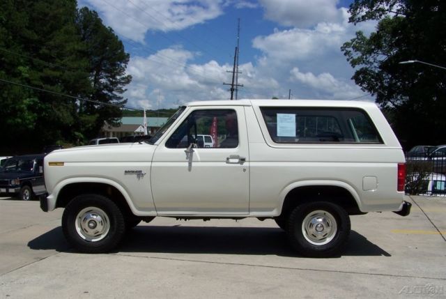 1981 Ford Bronco 1-OWNER 27K ORG 4.9L INLINE 300 6CYL 4X4 4-SPEED GA WAGON - photo 6