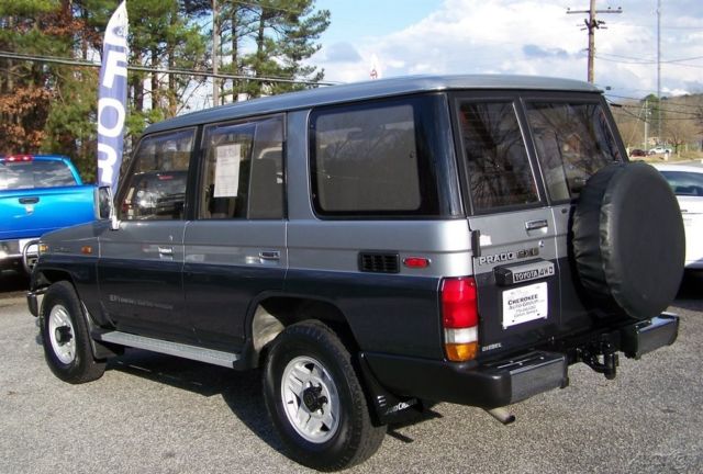 1990 Toyota Land Cruiser 1-OWNER 50K 4X4 TURBO DIESEL MOONROOF 3RD REAR SEAT 8 PASS - photo 4