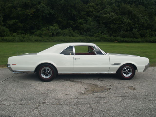 1966 Oldsmobile 442 Club Coupe - photo 2