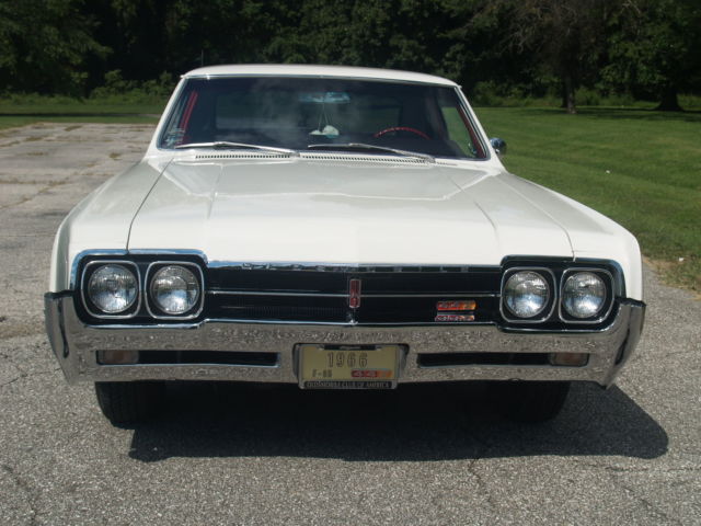 1966 Oldsmobile 442 Club Coupe - photo 4
