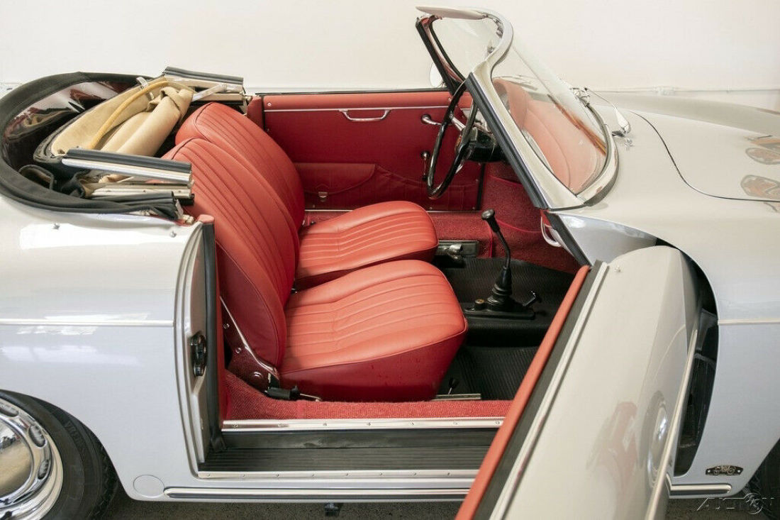 1962 Porsche 356 356B T6 TWIN-GRILLE ROADSTER - photo 11