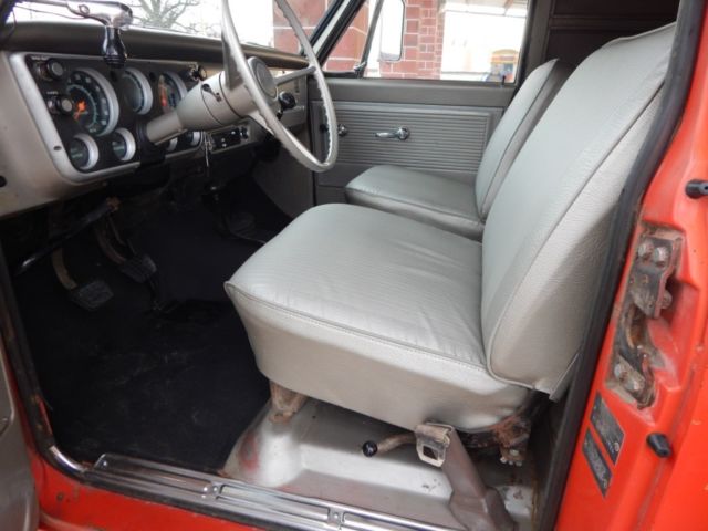 1968 Chevrolet Suburban Custom - photo 7