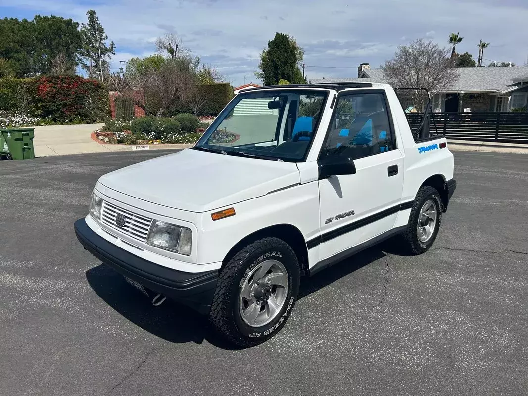 Ultra Rare LSi 5-Speed 4x4 Unmodified with Super Low 54,500 miles! 1993 Geo Tracker Sport Utility Convertible 2D