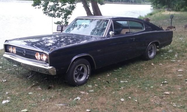1967 Dodge Charger - photo 2