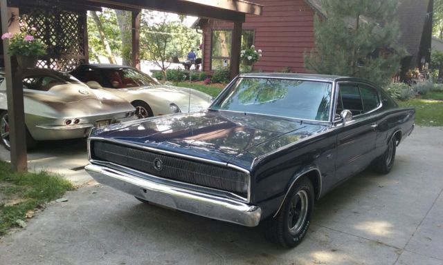 1967 Dodge Charger - photo 3