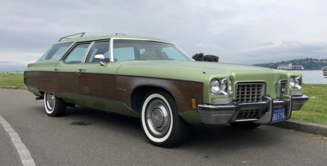 1972 Oldsmobile Custom Cruiser - photo 2