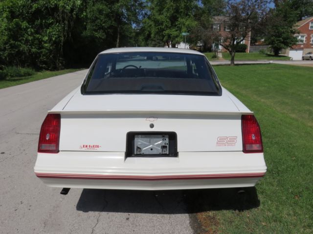1987 Chevrolet Monte Carlo Aero Coupe - photo 5