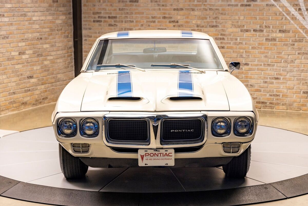 1969 Pontiac Firebird Trans Am Ram Air V - photo 2