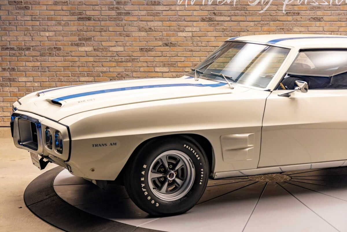1969 Pontiac Firebird Trans Am Ram Air V - photo 9