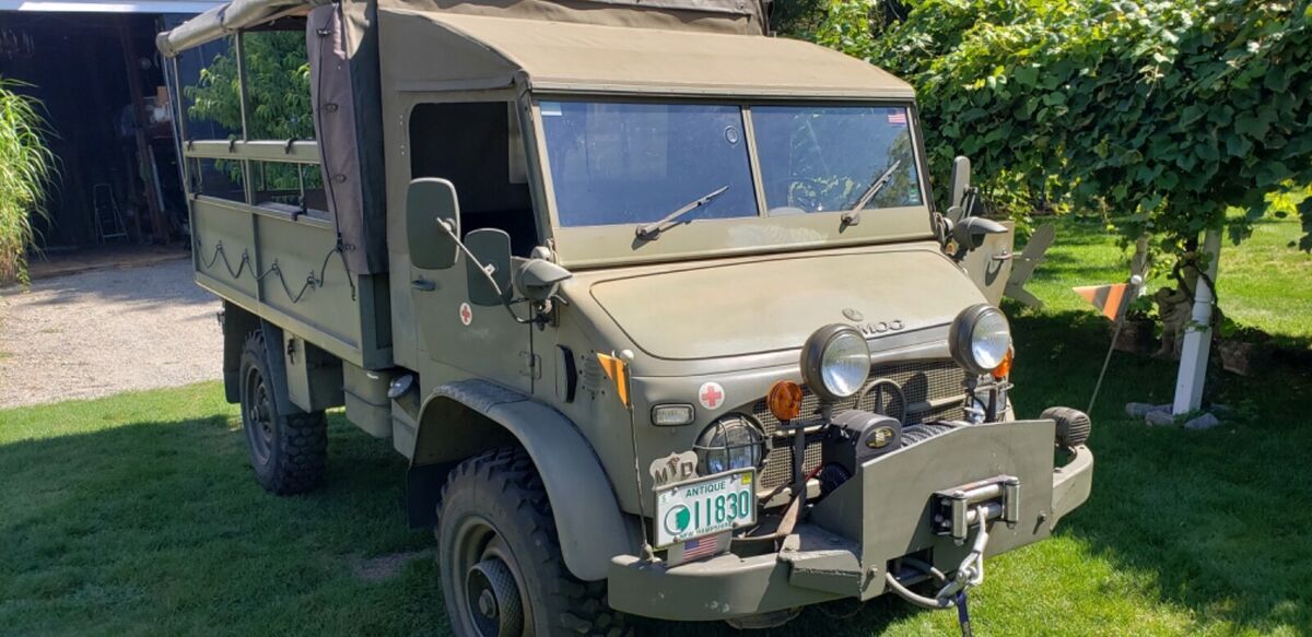 UNIMOG 404, MERCEDES BENZE military transport, 4 Wheel drive with “Portal axles” 1962 Mercedes-Benz 404